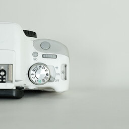 Canon EOS Kiss X7 ボディ ホワイト