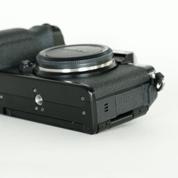 FUJIFILM X-S10