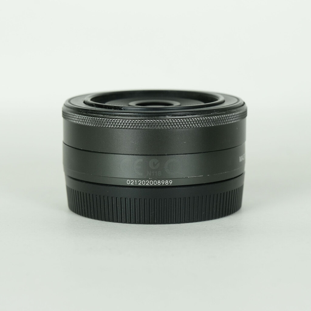 Canon EF-M22mm F2 STM