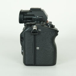 SONY α7 III（ILCE-7M3）