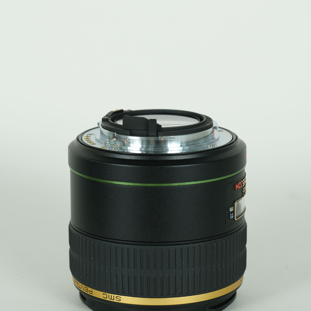 PENTAX smc PENTAX-DA★ 55mmF1.4 SDM PENTAX smc PENTAX-DA★ 55mmF1.4 SDM