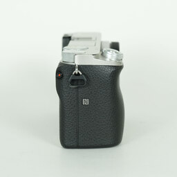 SONY α6000(ILCE-6000) SONY α6000(ILCE-6000)