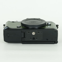 Nikon Z f プレミアムエクステリア張替済み