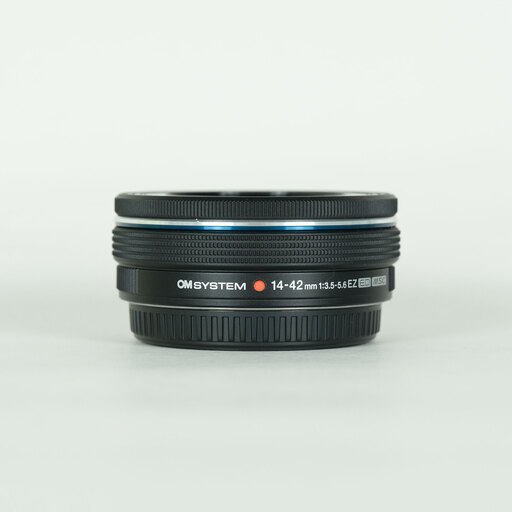 OM SYSTEM M.ZUIKO ED 14-42mm F3.5-5.6 EZ ブラック