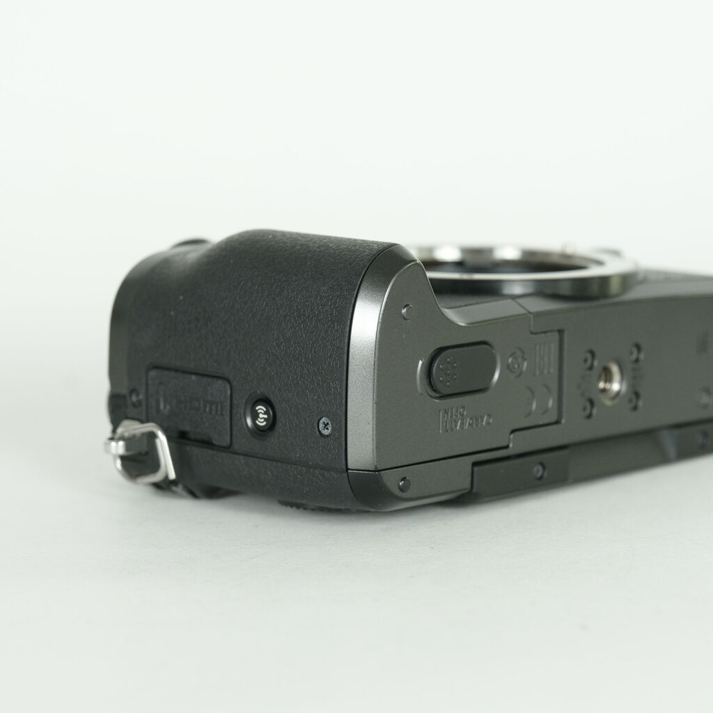 Canon EOS M6 Canon EOS M6