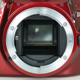 Nikon D3200ボディ レッド