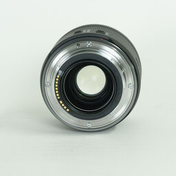 Canon RF35mm F1.8 MACRO IS STM