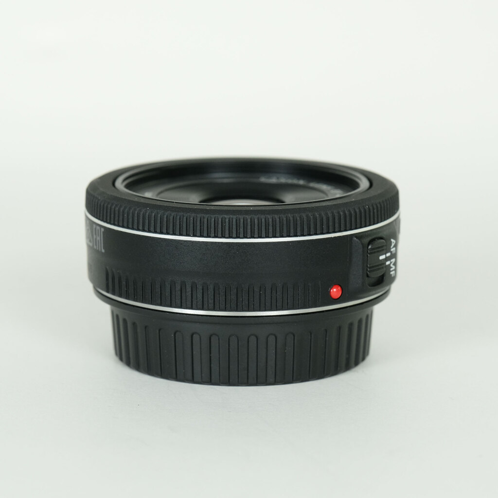 Canon EF40mm F2.8 STM
