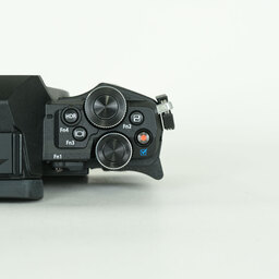 OLYMPUS OM-D E-M5 Mark II