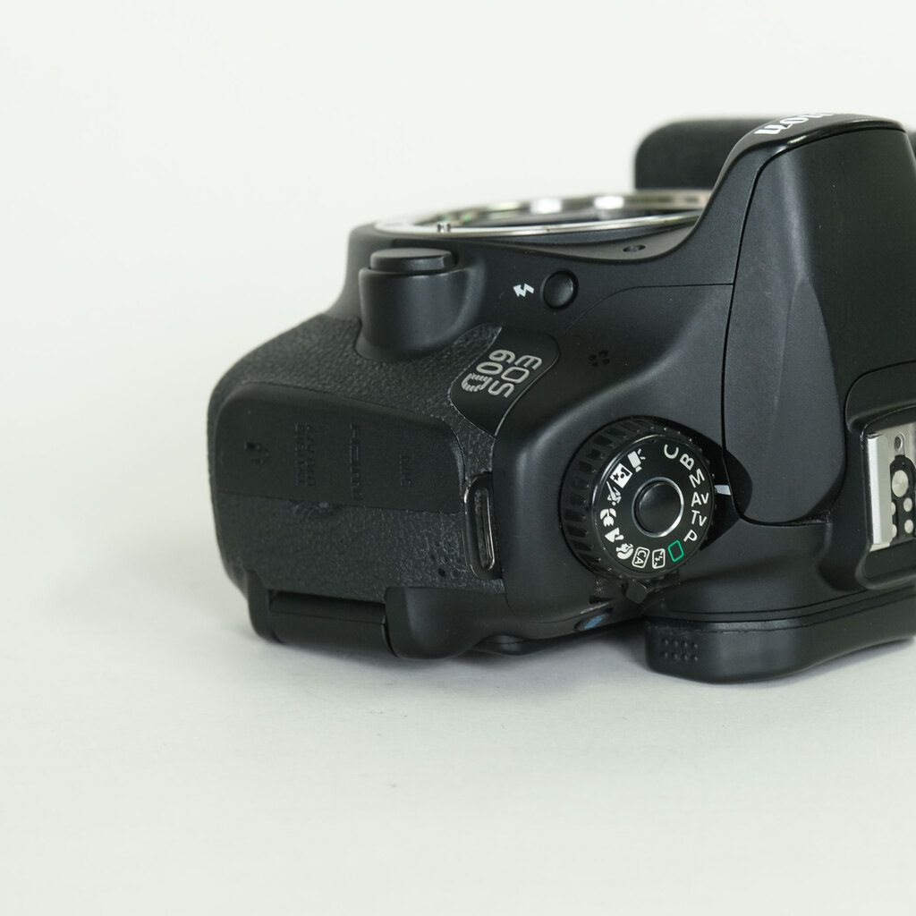 Canon EOS 60D ボディ