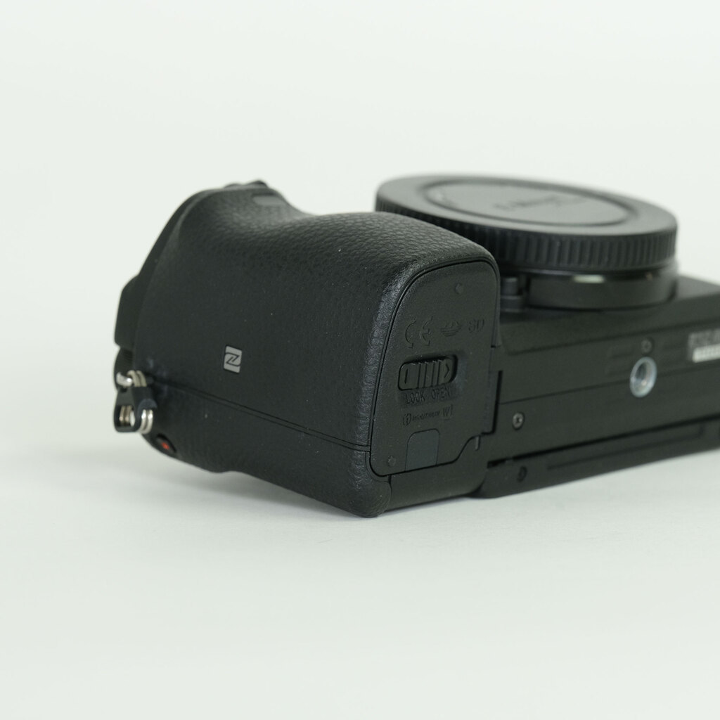 SONY α6400（ILCE-6400）