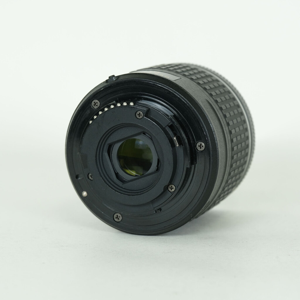 Nikon AF-P DX NIKKOR 18-55mm F3.5-5.6G VR