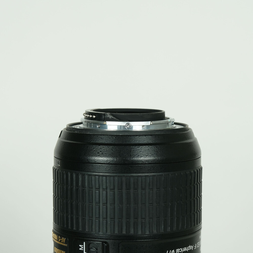 Nikon AF-S NIKKOR 24-70mm f/2.8G ED Nikon AF-S NIKKOR 24-70mm f/2.8G ED