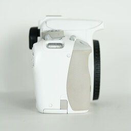 Canon EOS Kiss X7 ボディ ホワイト