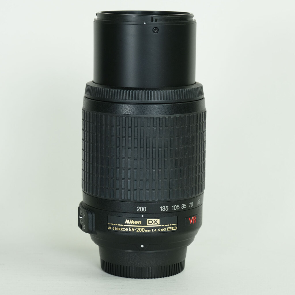 Nikon AF-S DX VR Zoom-Nikkor 55-200mm F4-5.6G IF-ED