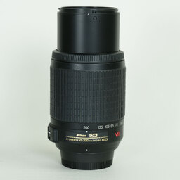Nikon AF-S DX VR Zoom-Nikkor 55-200mm F4-5.6G IF-ED