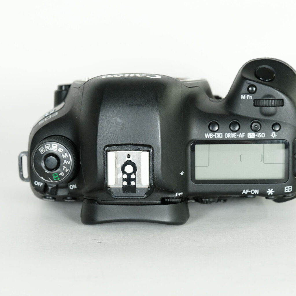 Canon EOS 5D Mark IV