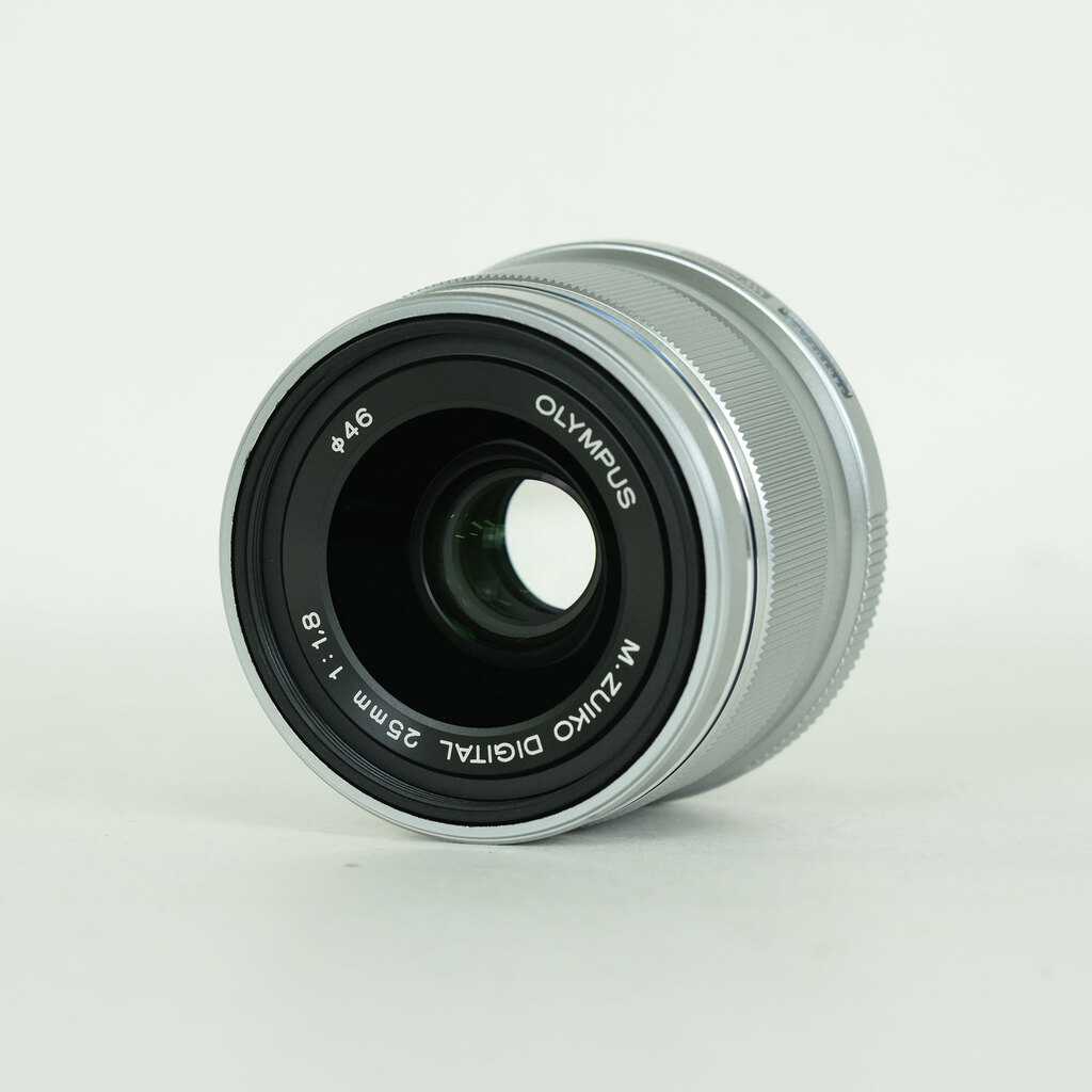 OLYMPUS M.ZUIKO DIGITAL 25mm F1.8 OLYMPUS M.ZUIKO DIGITAL 25mm F1.8