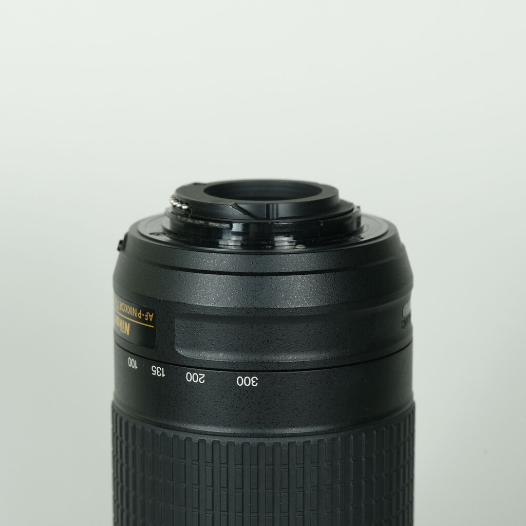Nikon AF-P DX NIKKOR 70-300mm f/4.5-6.3G ED VR Nikon AF-P DX NIKKOR 70-300mm f/4.5-6.3G ED VR