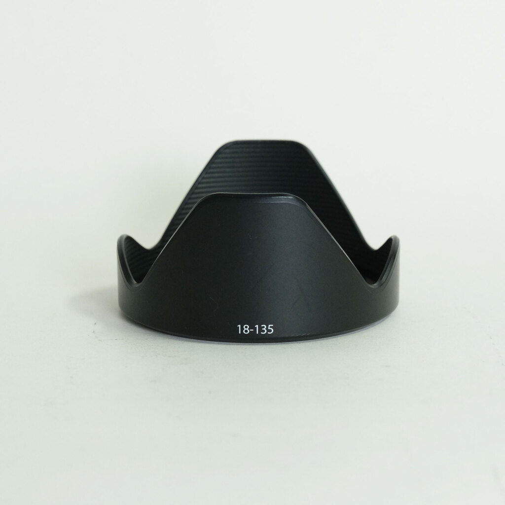 FUJIFILM XF18-135mmF3.5-5.6 R LM OIS WR FUJIFILM XF18-135mmF3.5-5.6 R LM OIS WR