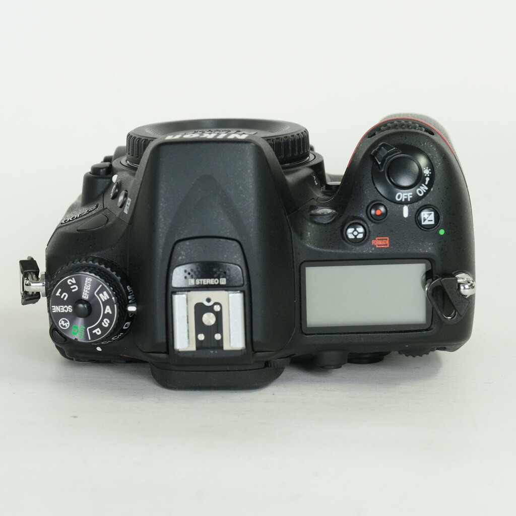 Nikon D7100