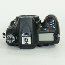 Nikon D7100