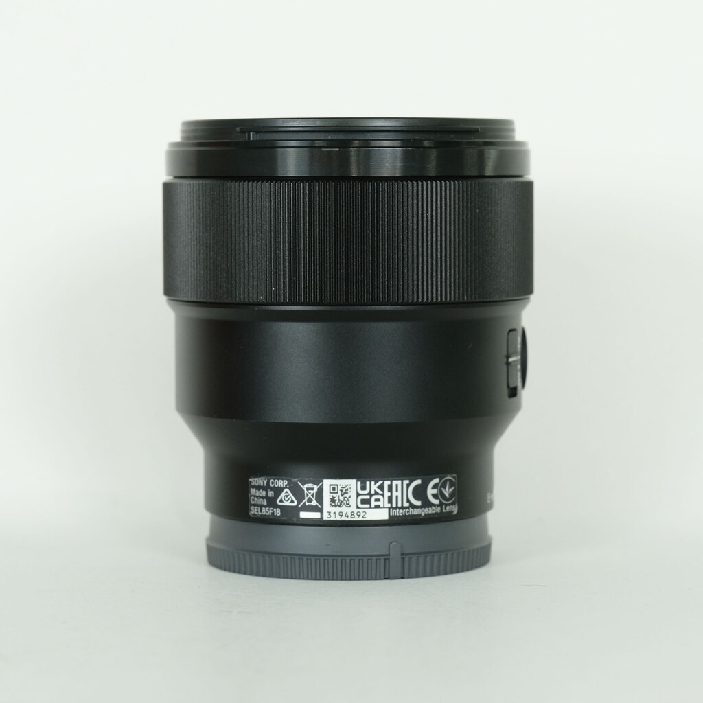 SONY FE 85mm F1.8 SEL85F18の出品 | ONE SCENE（ワンシーン）