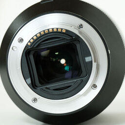 SONY FE 24-240mm F3.5-6.3 OSS SEL24240