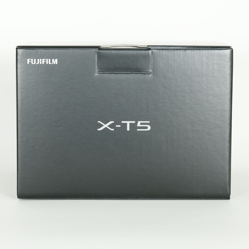 FUJIFILM X-T5