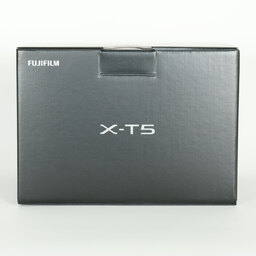 FUJIFILM X-T5