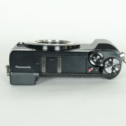 Panasonic LUMIX DMC-GX7MK2 ボディ ブラック
