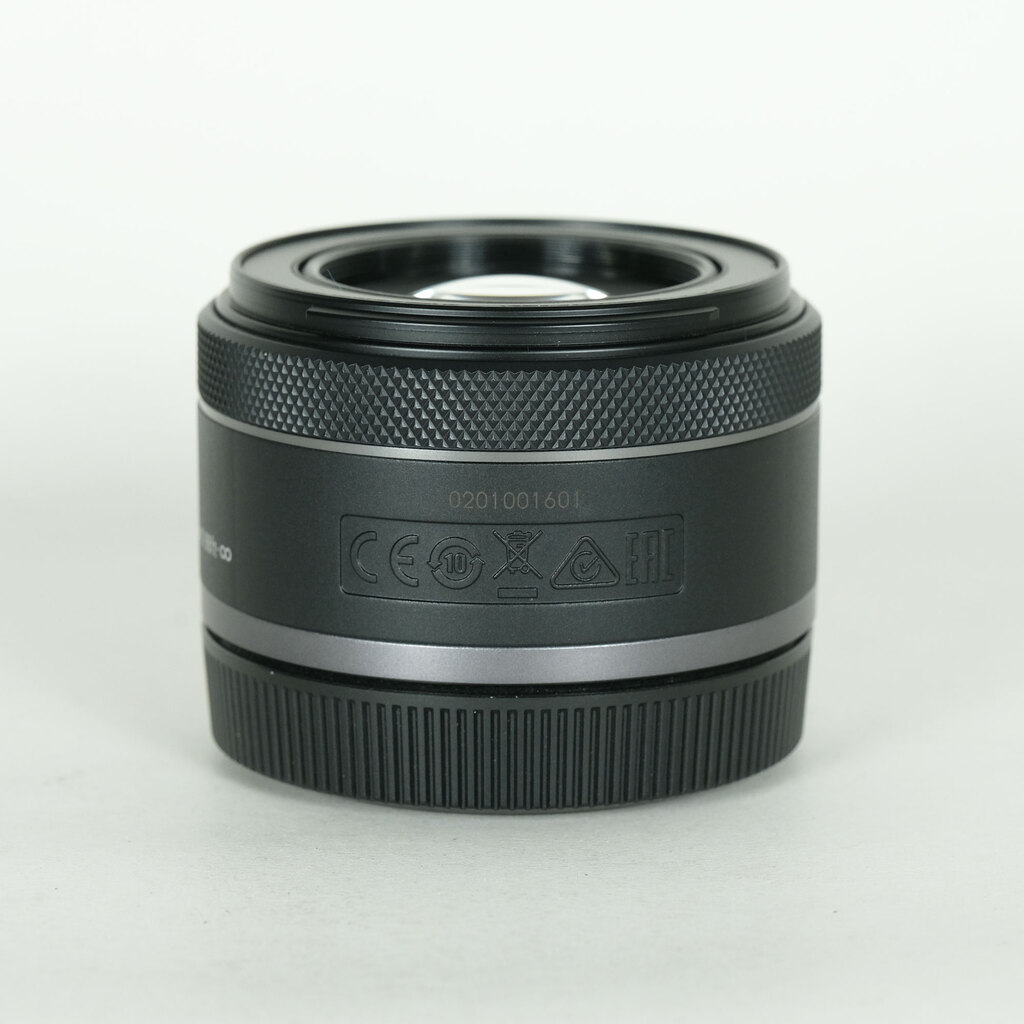 Canon RF50mm F1.8 STM Canon RF50mm F1.8 STM