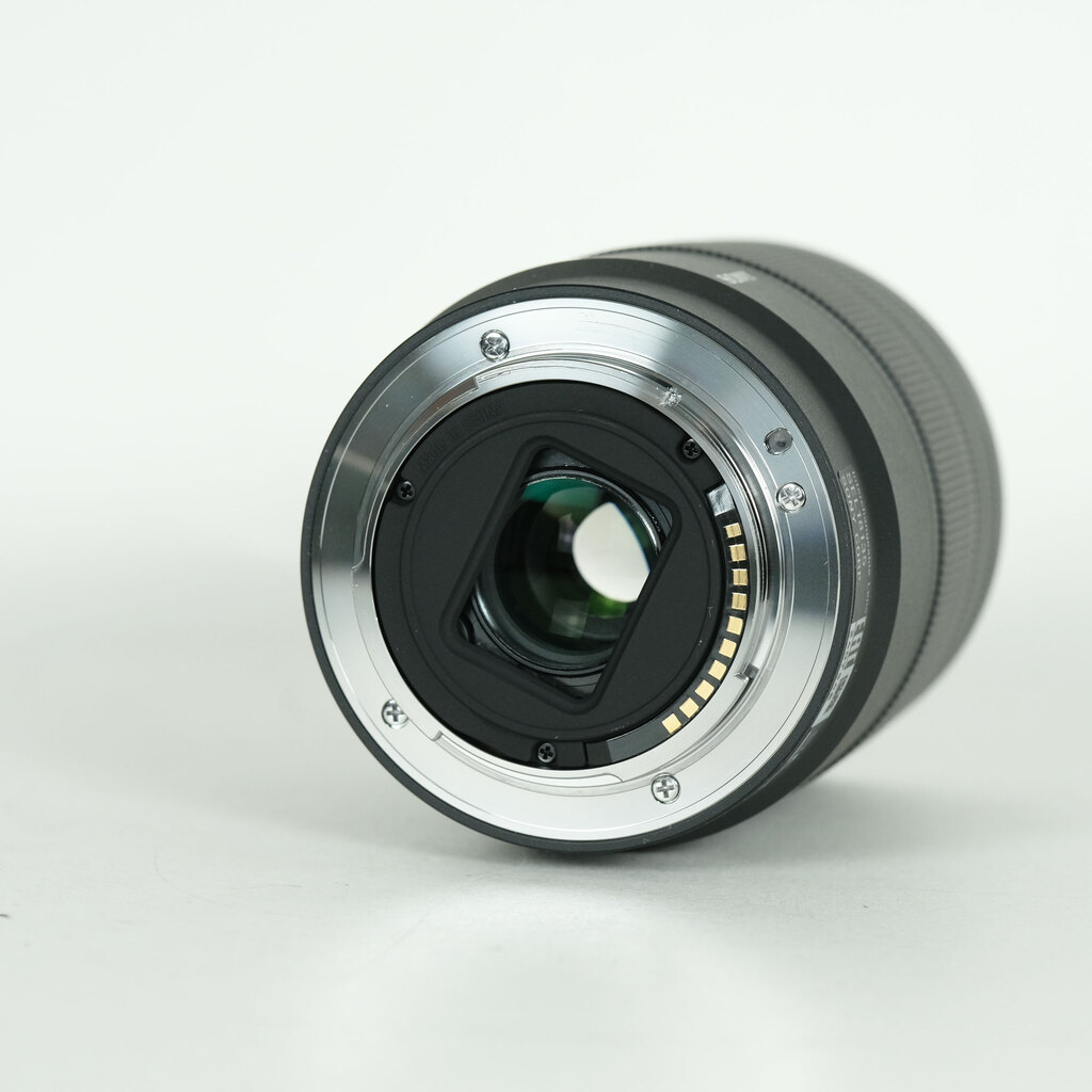 SONY E 18-135mm F3.5-5.6 OSS SEL18135 SONY E 18-135mm F3.5-5.6 OSS SEL18135