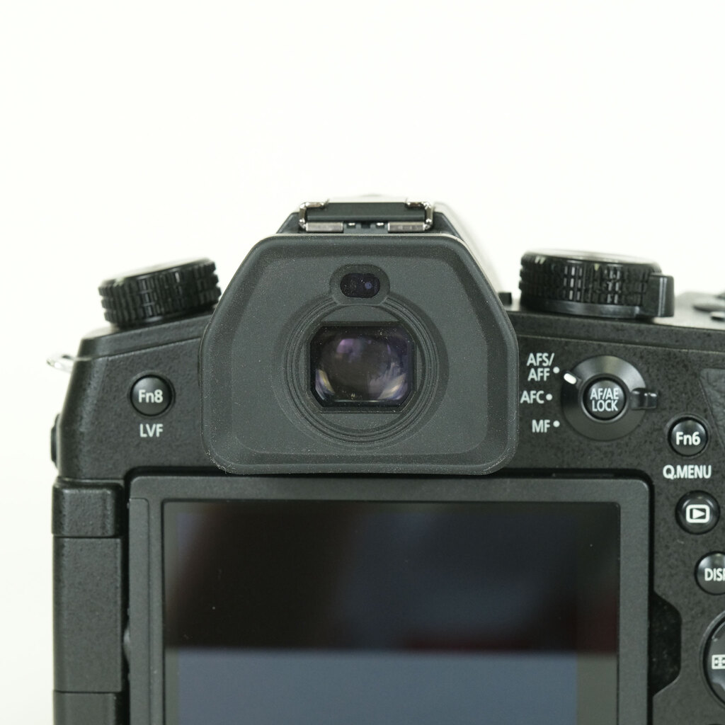 Panasonic LUMIX DC-FZ1000M2