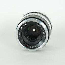 Voigtlander APO-LANTHAR 90mm F3.5 SL (Ai-s) Voigtlander APO-LANTHAR 90mm F3.5 SL (Ai-s)