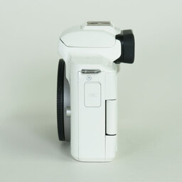 Canon EOS Kiss M2
