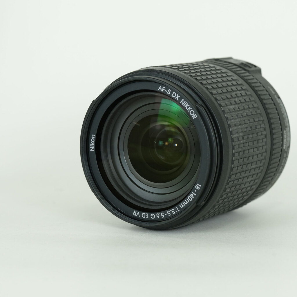 Nikon AF-S DX NIKKOR 18-140mm F3.5-5.6G ED VR