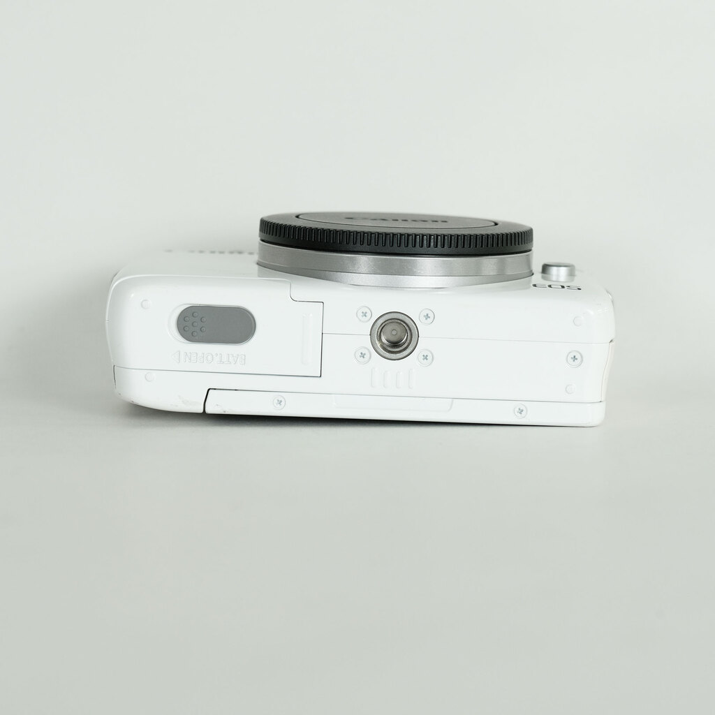 Canon EOS M10 ボディ ホワイト