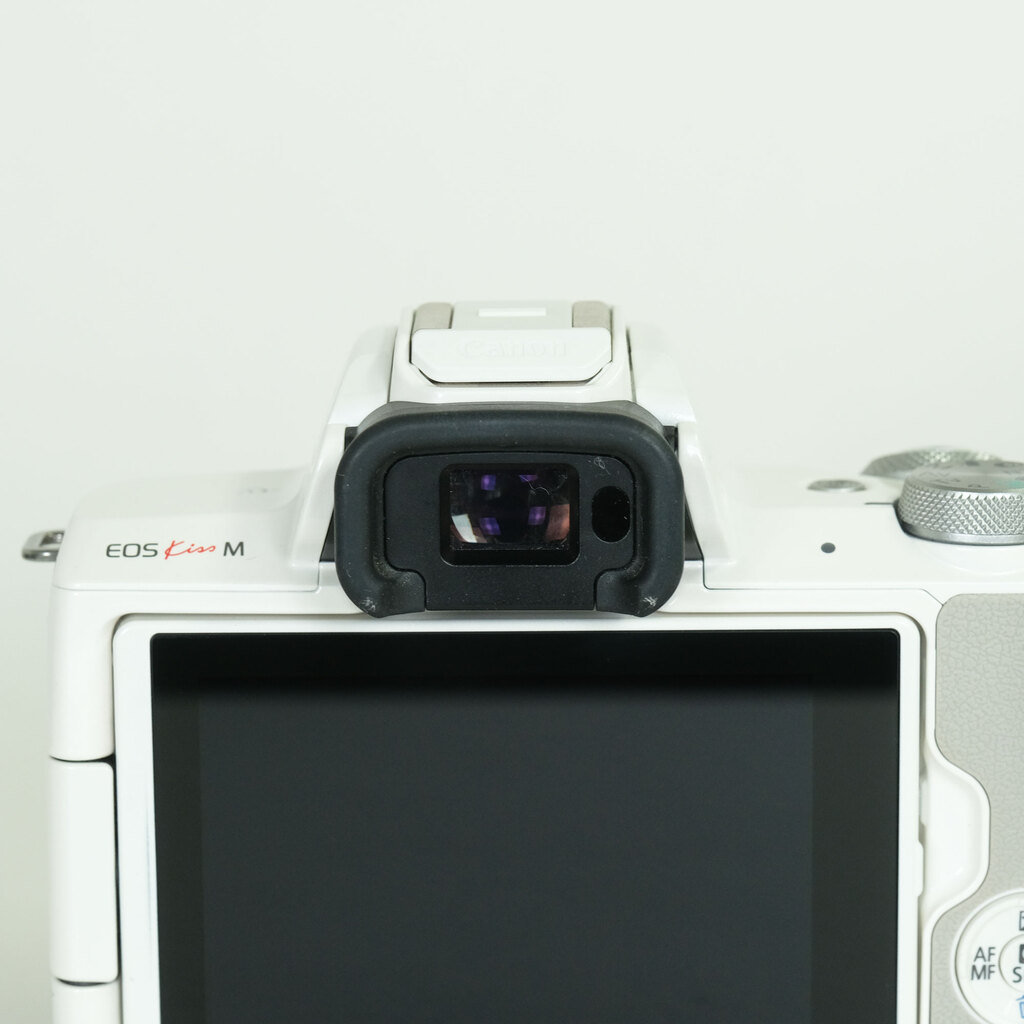 Canon EOS Kiss M