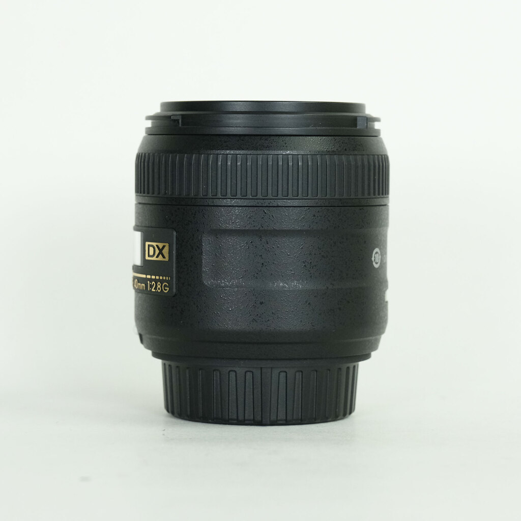 Nikon AF-S DX Micro NIKKOR 40mm f/2.8G