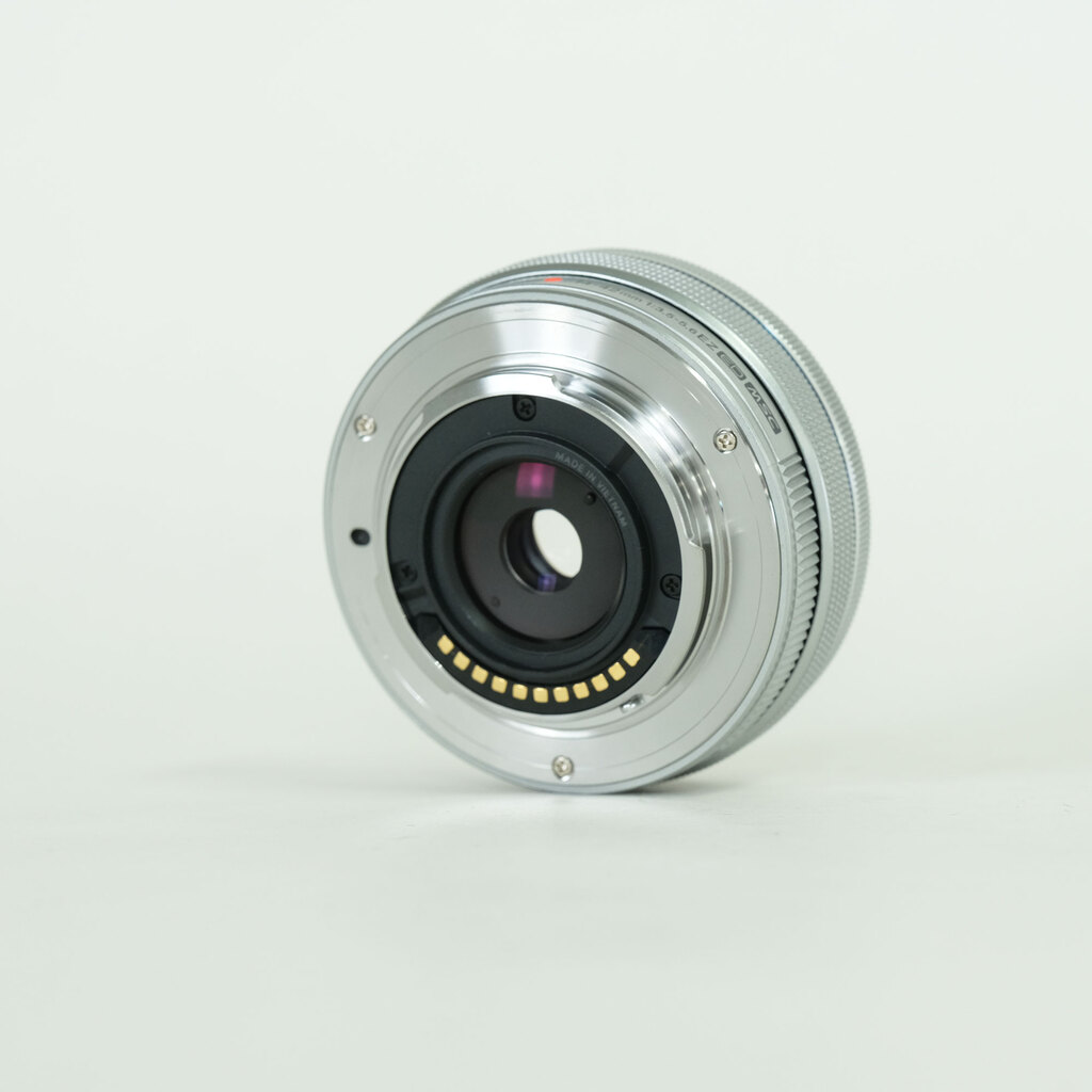 OLYMPUS M.ZUIKO DIGITAL ED 14-42mm F3.5-5.6 EZ シルバー