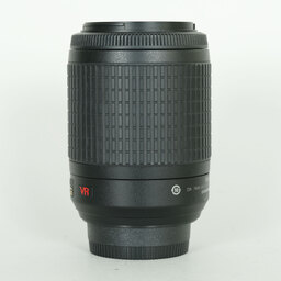 Nikon AF-S DX VR Zoom-Nikkor 55-200mm F4-5.6G IF-ED Nikon AF-S DX VR Zoom-Nikkor 55-200mm F4-5.6G IF-ED