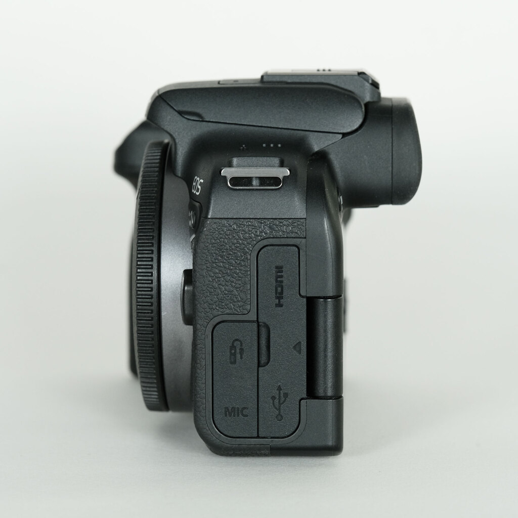 Canon EOS R10 Canon EOS R10