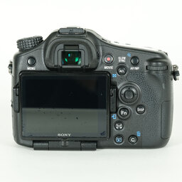 SONY α77IIボディ ILCA-77M2 SONY α77IIボディ ILCA-77M2