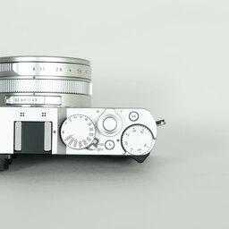 LEICA D-LUX7 シルバー
