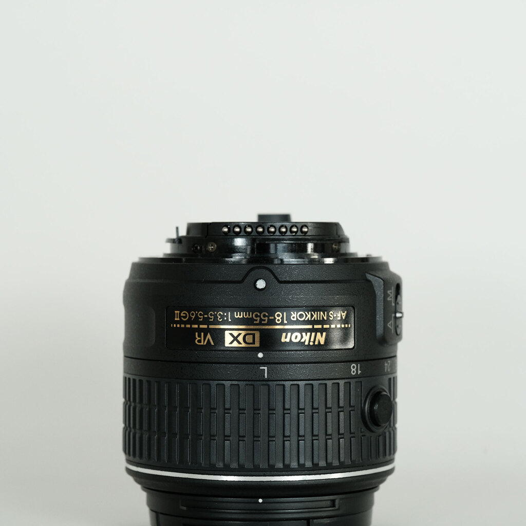 Nikon AF-S DX NIKKOR 18-55mm f3.5-5.6G VR IIの出品 | ONE SCENE