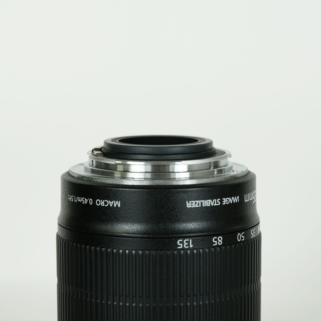 Canon EF-S18-135mm F3.5-5.6 IS