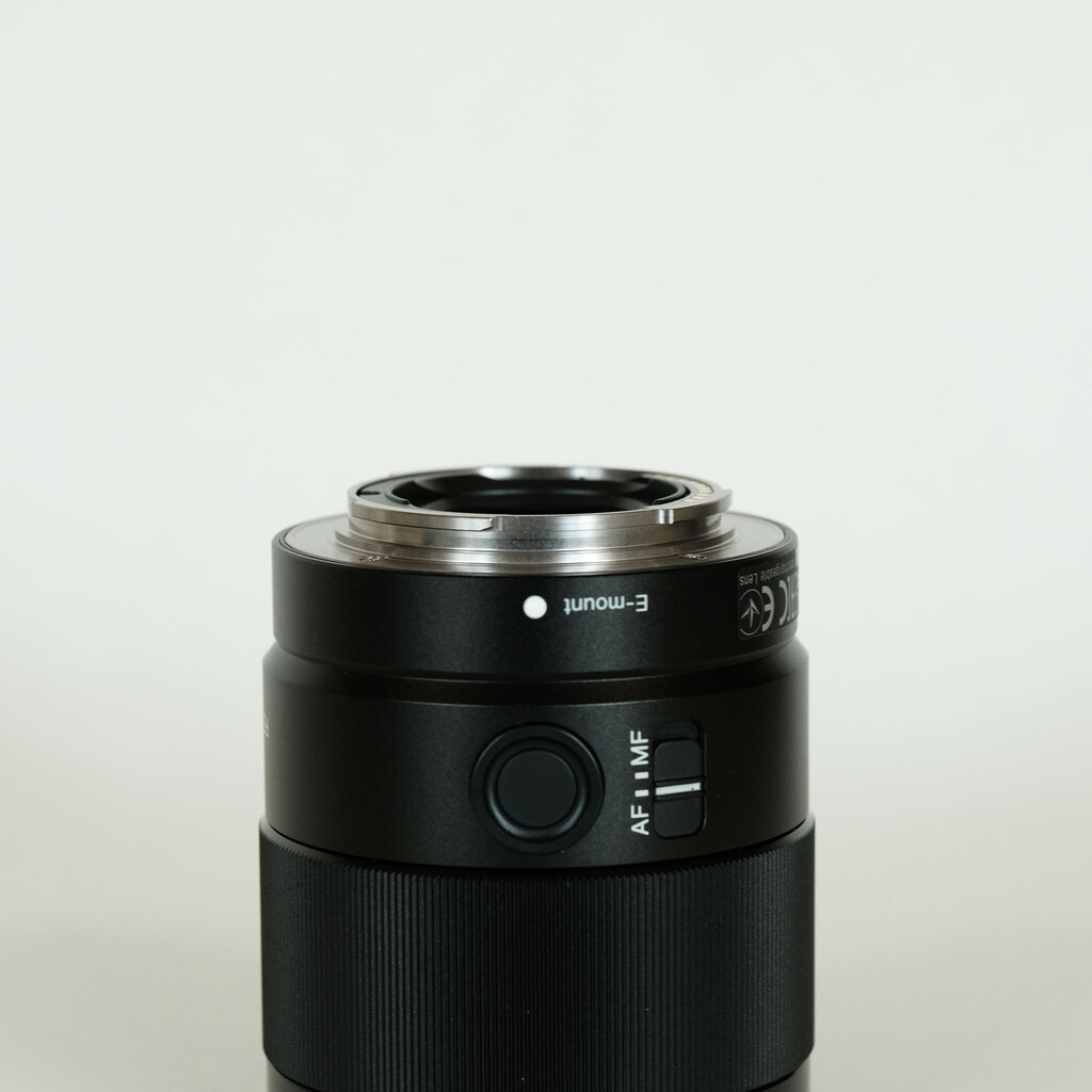 SONY FE 35mm F1.8 SEL35F18F SONY FE 35mm F1.8 SEL35F18F