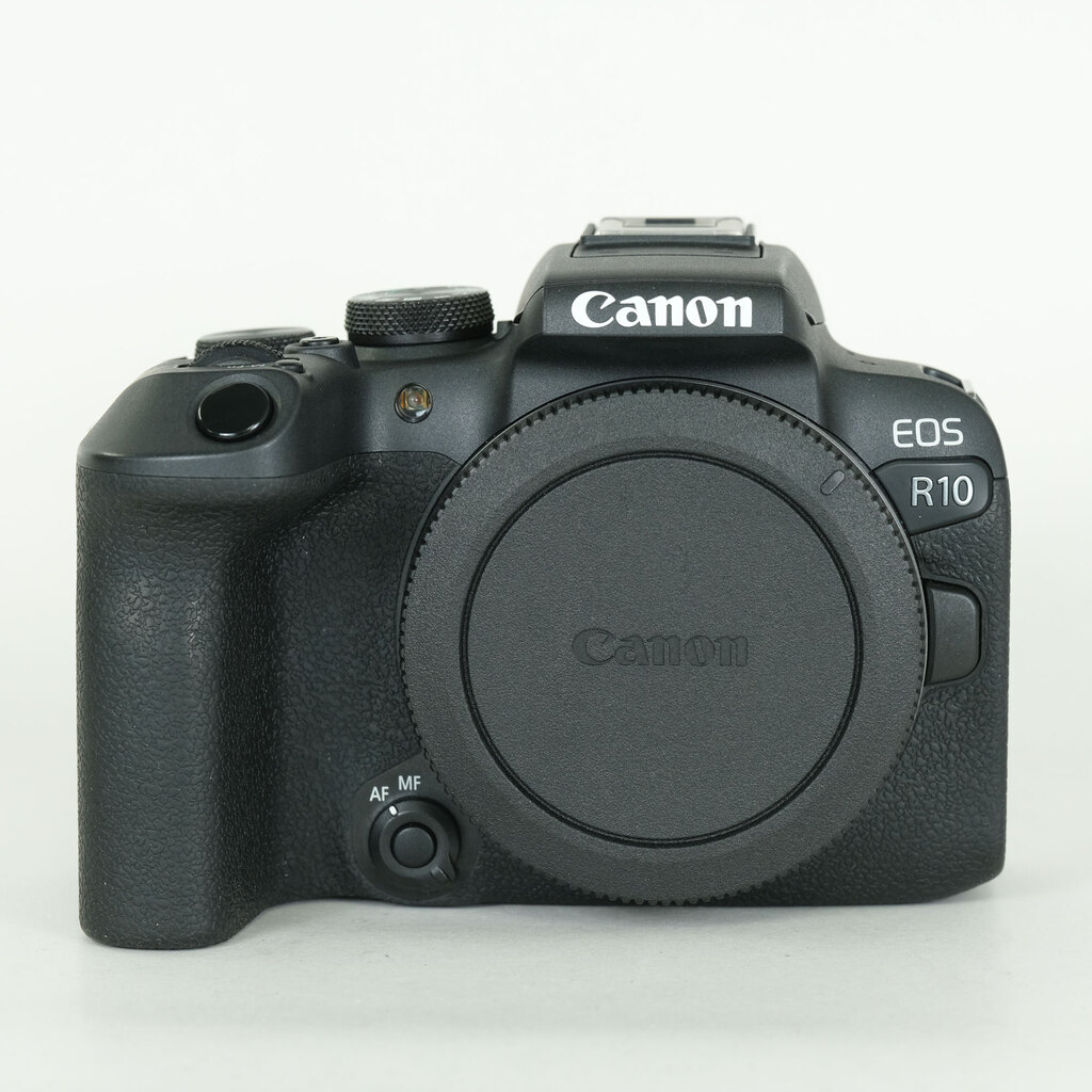 Canon EOS R10