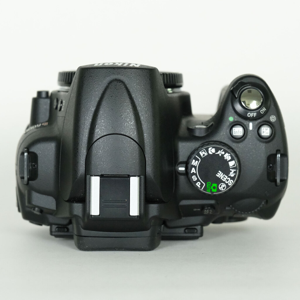 Nikon D5000 ボディ